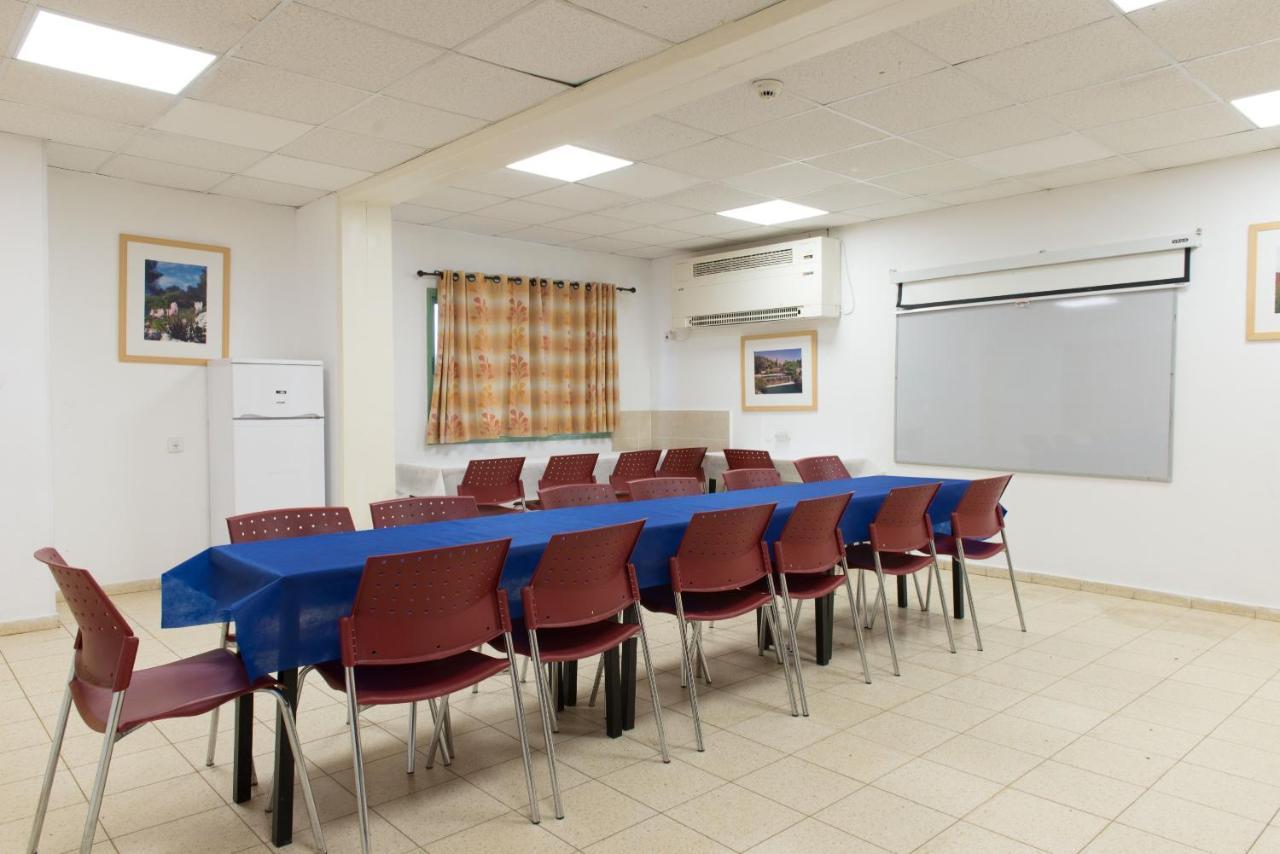 Hi - Maayan Harod Hostel Gid'ona Екстер'єр фото